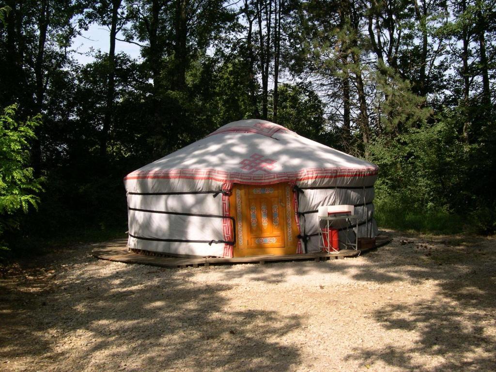 Camping De La Croix D'Arles Bourg  Quarto foto