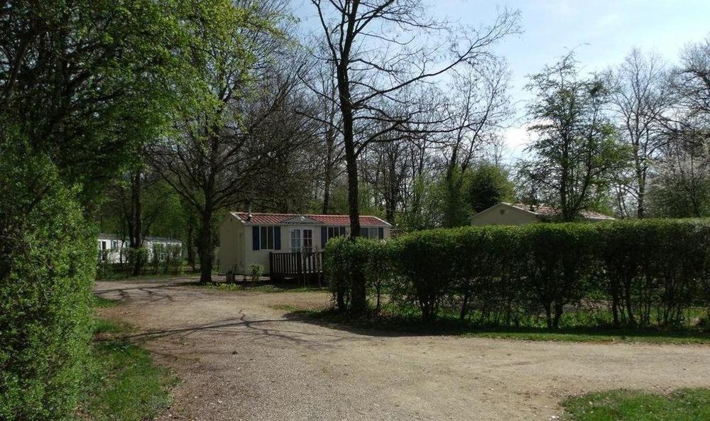 Camping De La Croix D'Arles Bourg  Exterior foto